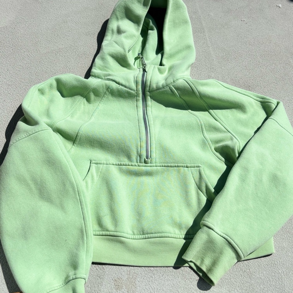 Lululemon Mint Green Half-Zip Hoodie small